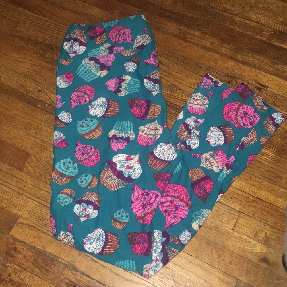 Lularoe Cupcake Leggings TC